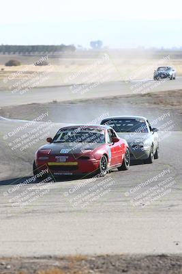 media/Nov-17-2024-CalClub SCCA (Sun) [[5252d9c58e]]/Group 4/Race (Off Ramp)/